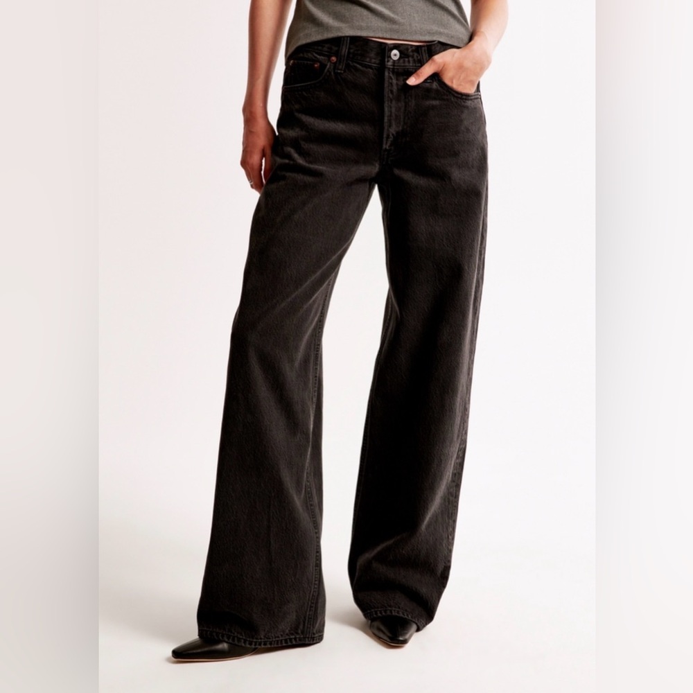NWT Abercrombie & Fitch Low Rise Ultra Loose Jeans 18/34